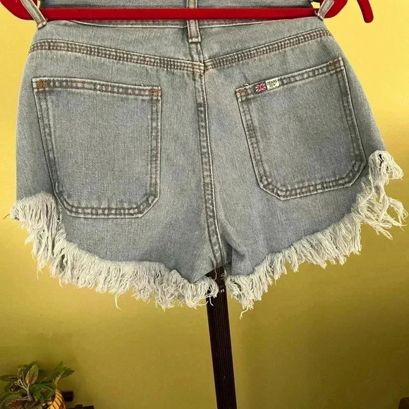 Women’s Shorts - Picture 3 of 7